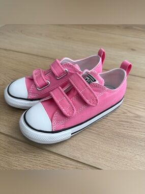 Converse Kids Pink Velcro Low Top Sneakers